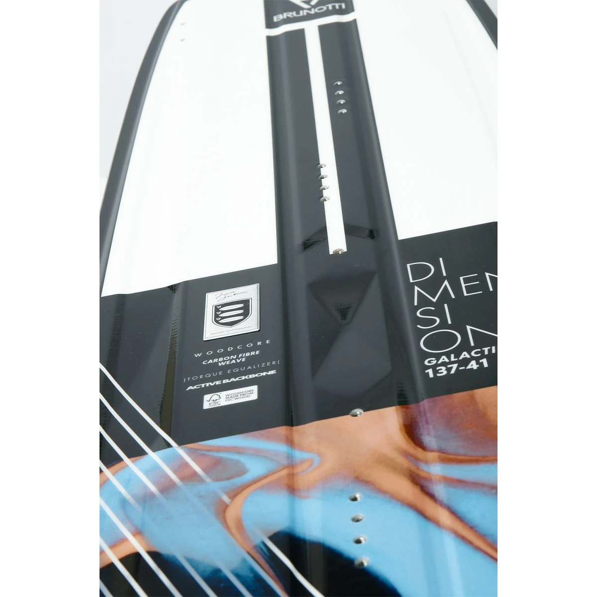 Brunotti Dimension Galatic Twintip Kiteboard M G10 Finner 6 Brunotti Dimension Galatic Twintip Kiteboard M G10 Finner - Billede 6